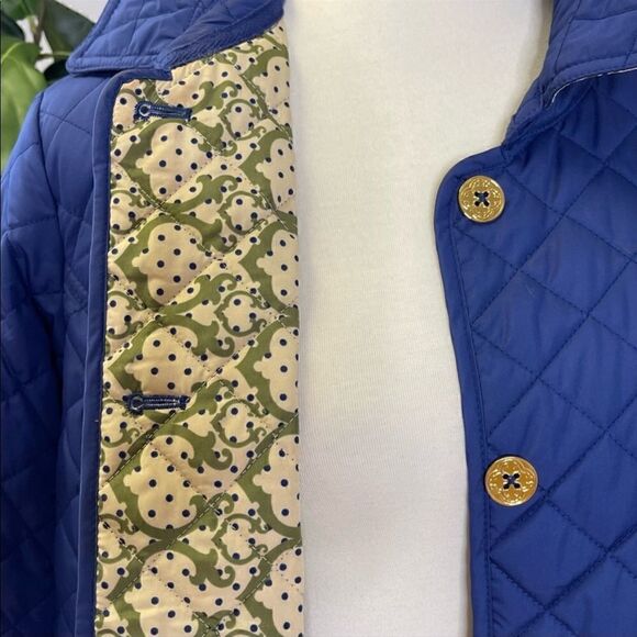 C. Wonder Water Resistant Quilted Barn Jacket with Printed Lining - Picture 11 of 14